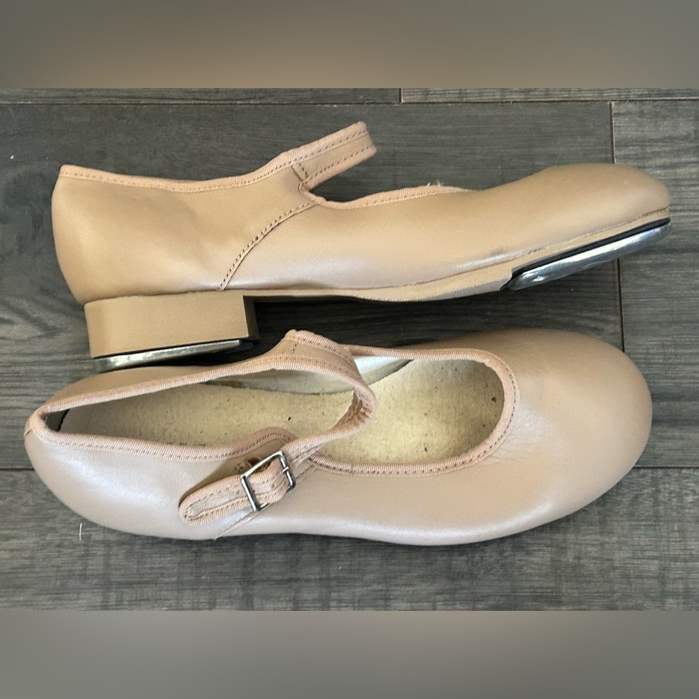 CAPEZIO Mary Jane nude tap shoes size 6M